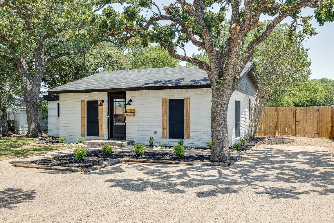 329 Eddy Avenue Joshua TX 76058