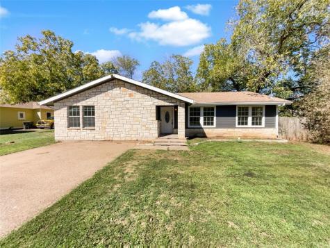 1004 Williams Avenue Cleburne TX 76033