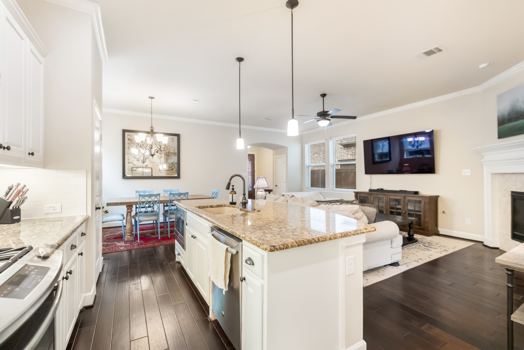 904 Enchanted Wood Drive Arlington TX 76005