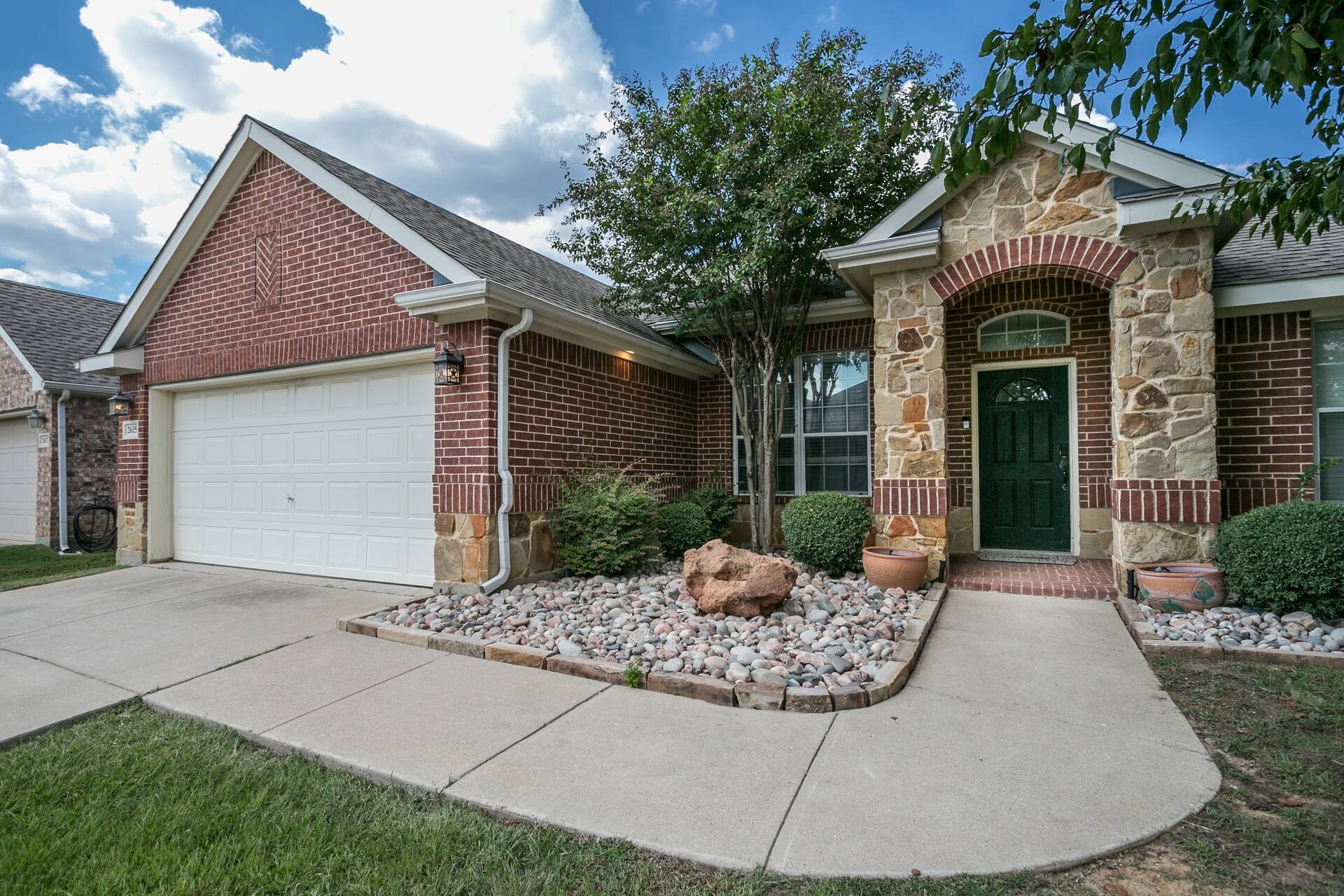 2615 Fox Creek Trail Arlington TX 76017