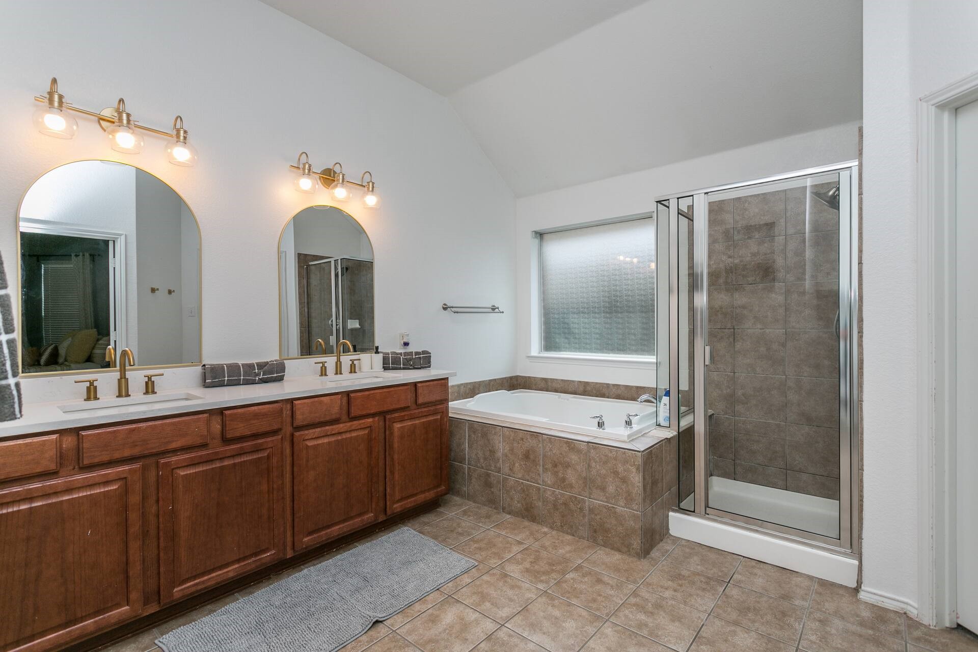 2615 Fox Creek Trail Arlington TX 76017