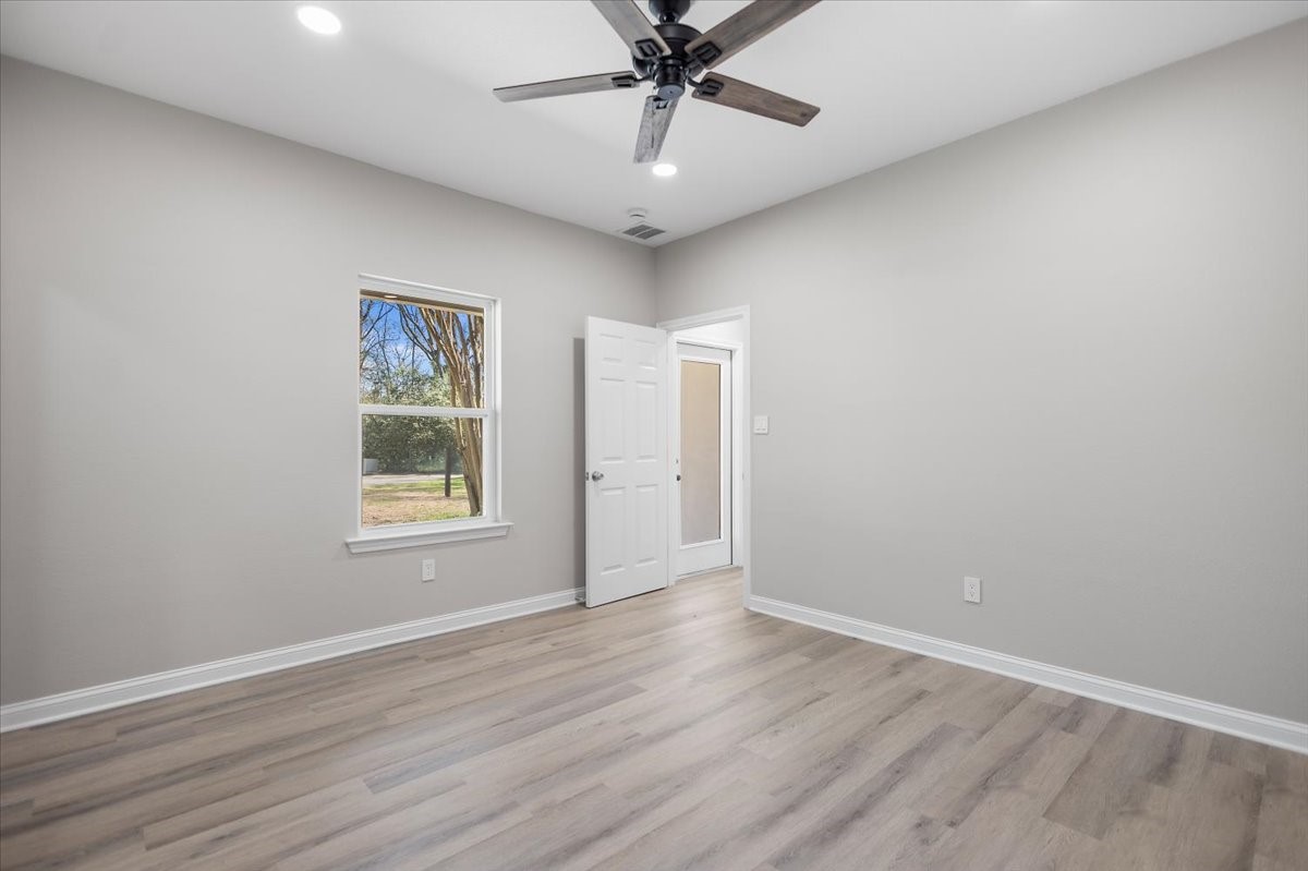 702 S Montgomery Street Gilmer TX 75644