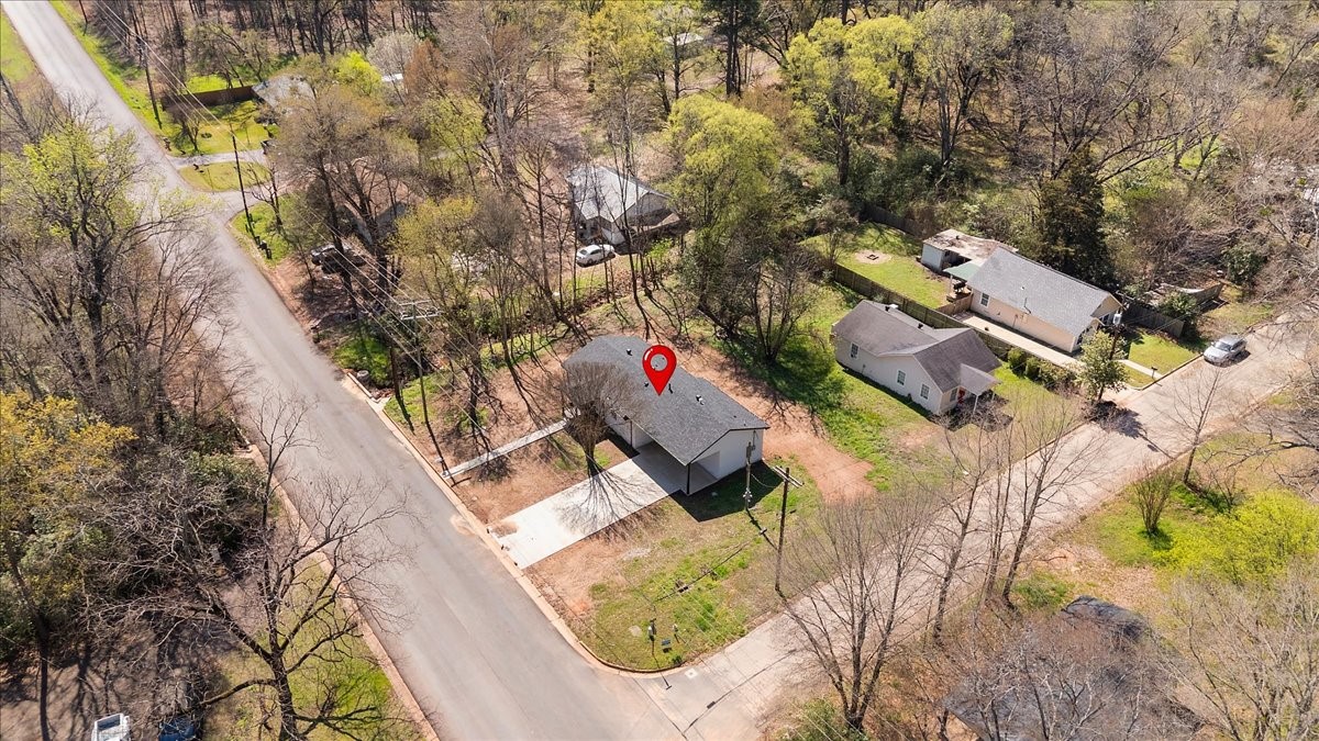 702 S Montgomery Street Gilmer TX 75644