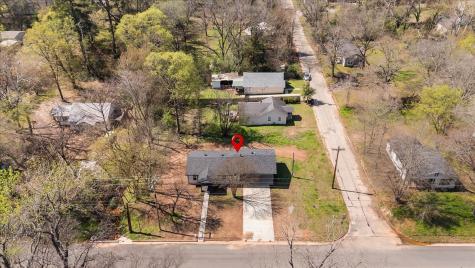 702 S Montgomery Street Gilmer TX 75644