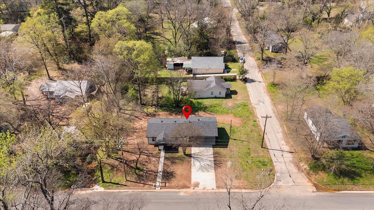 702 S Montgomery Street Gilmer TX 75644