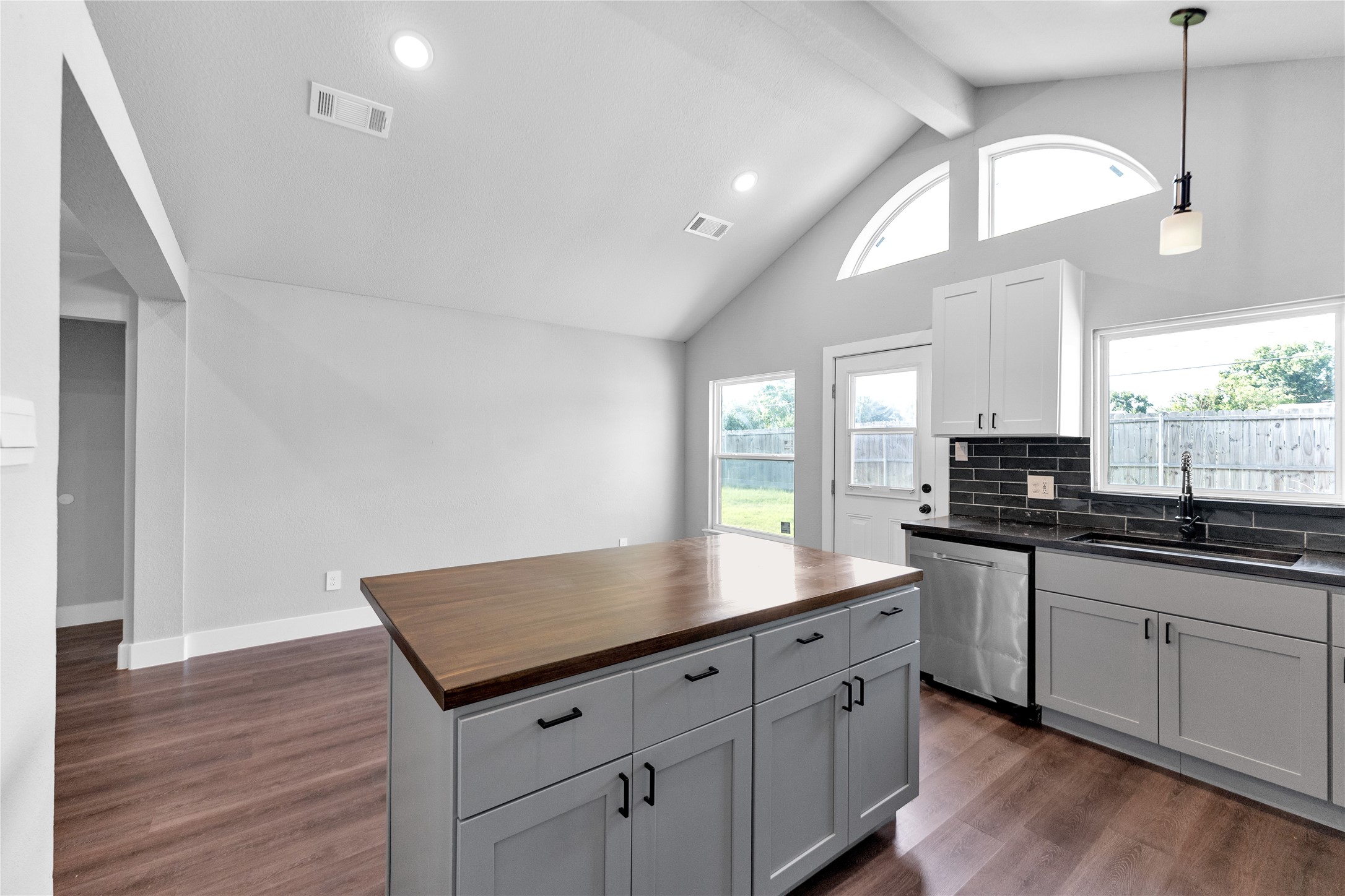 416 Cross Cut Drive Arlington TX 76018