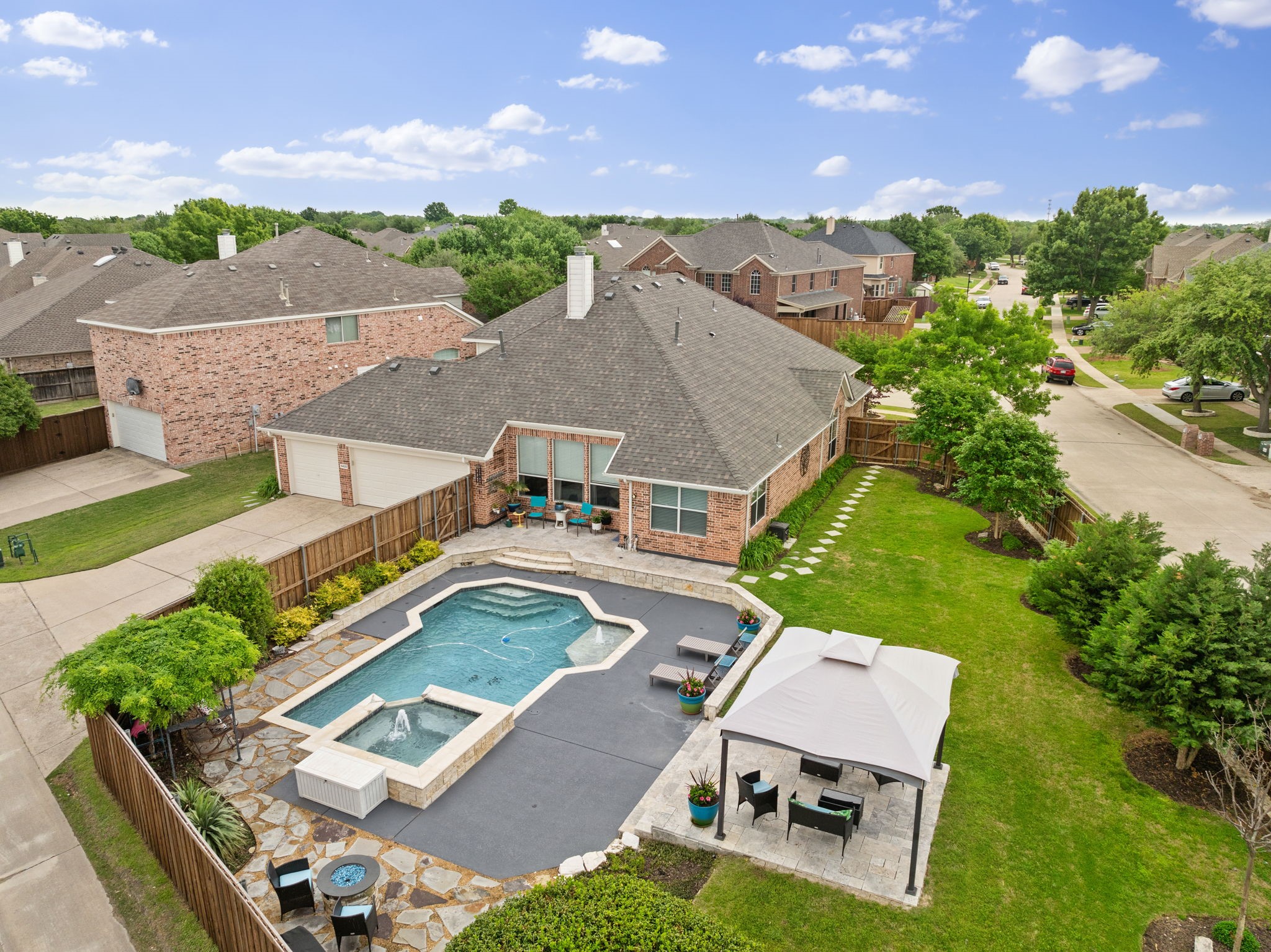 9420 Stonewood Drive Mckinney TX 75072
