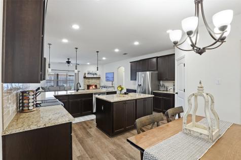 3205 Greenway Drive Burleson TX 76028