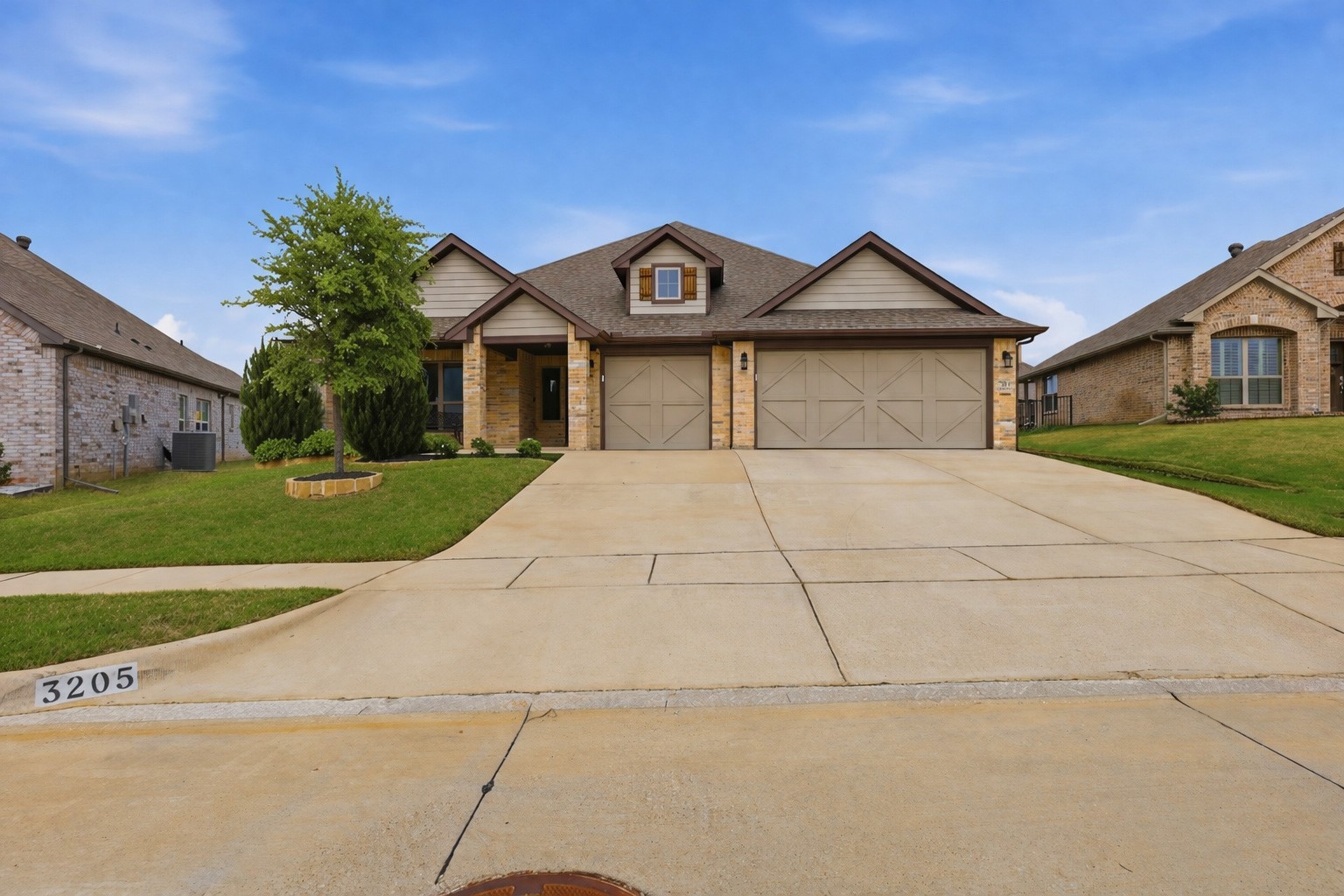 3205 Greenway Drive Burleson TX 76028