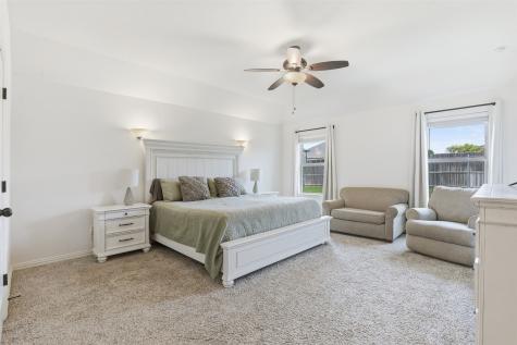 3205 Greenway Drive Burleson TX 76028
