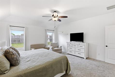 3205 Greenway Drive Burleson TX 76028