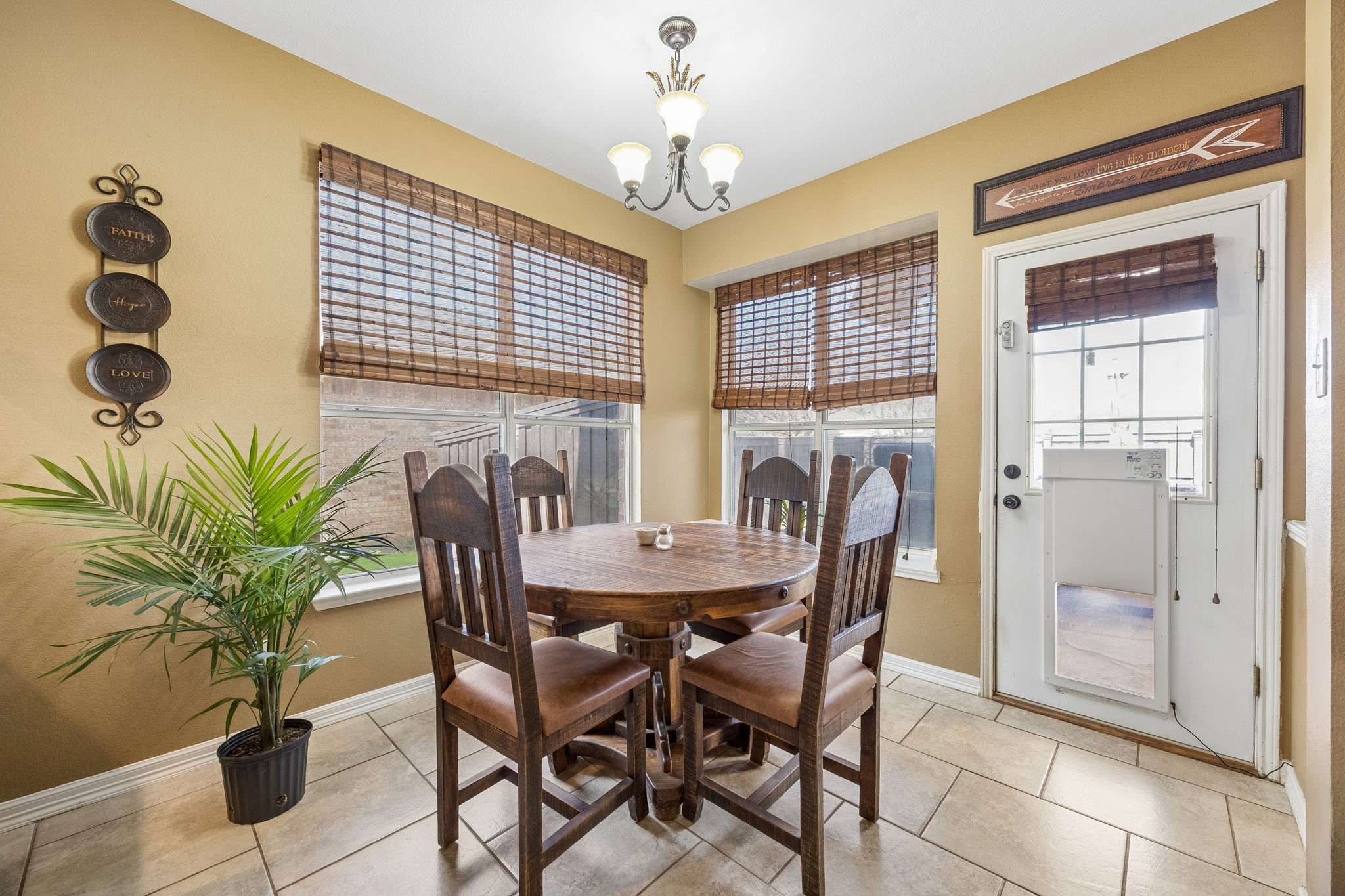 3103 Mason Avenue Corinth TX 76210