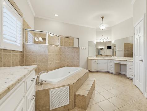 208 William Allen Lane Decatur TX 76234