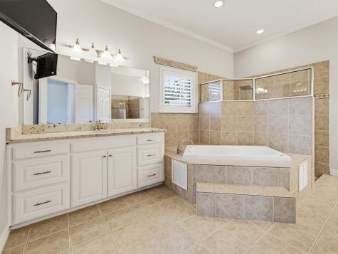 208 William Allen Lane Decatur TX 76234