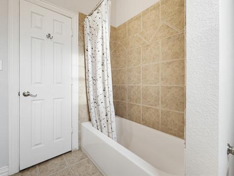 208 William Allen Lane Decatur TX 76234