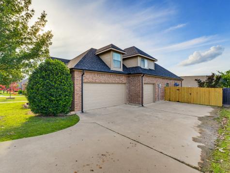 208 William Allen Lane Decatur TX 76234