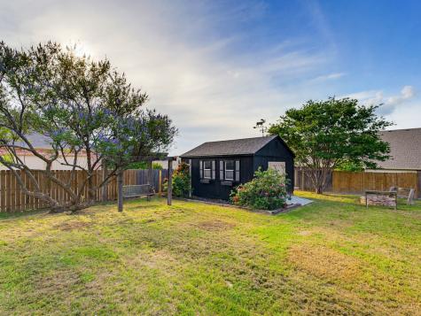 208 William Allen Lane Decatur TX 76234