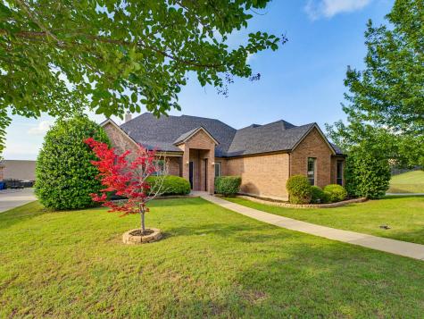 208 William Allen Lane Decatur TX 76234