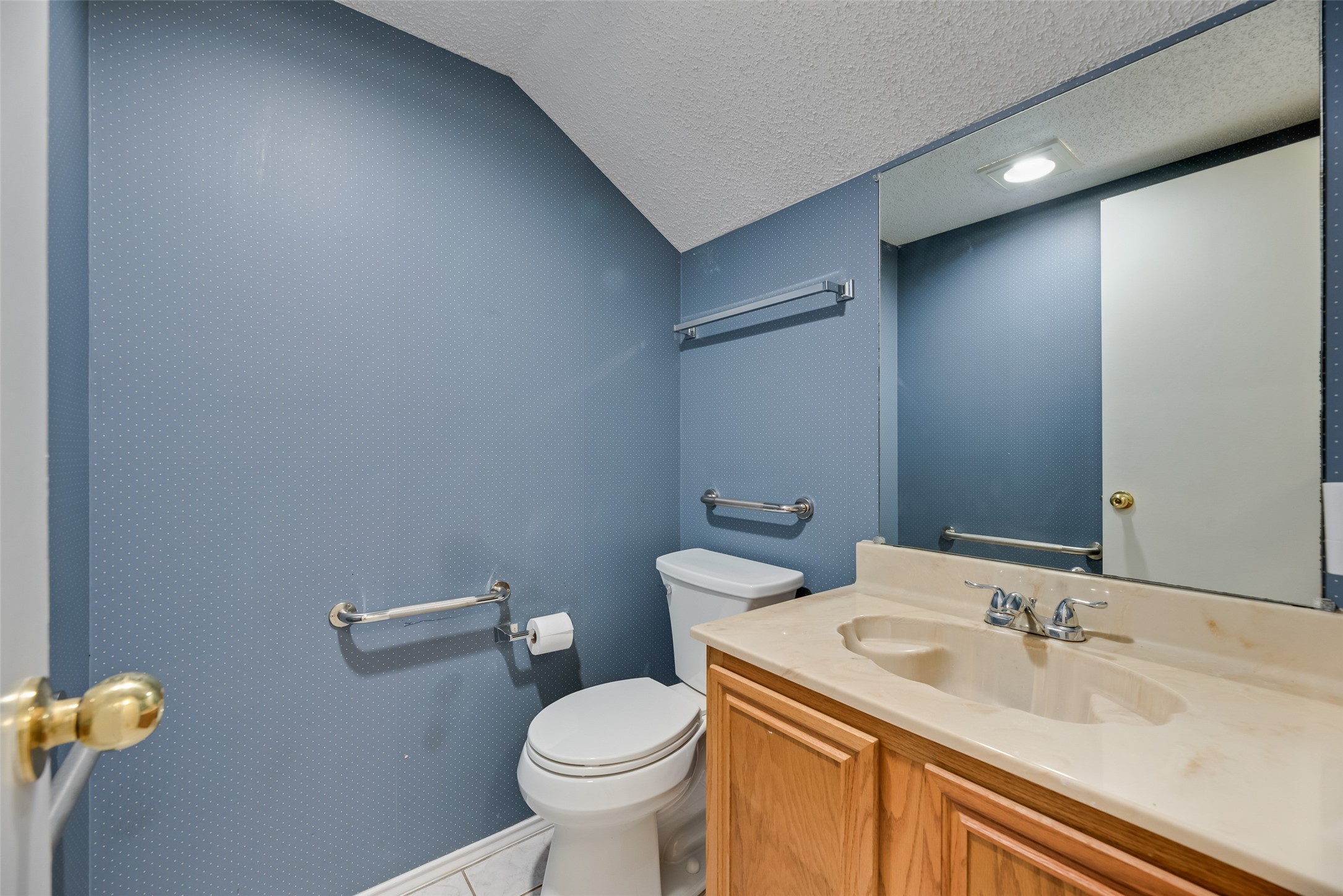 2871 Red Oak Drive Grand Prairie TX 75052