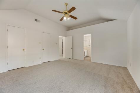 2871 Red Oak Drive Grand Prairie TX 75052