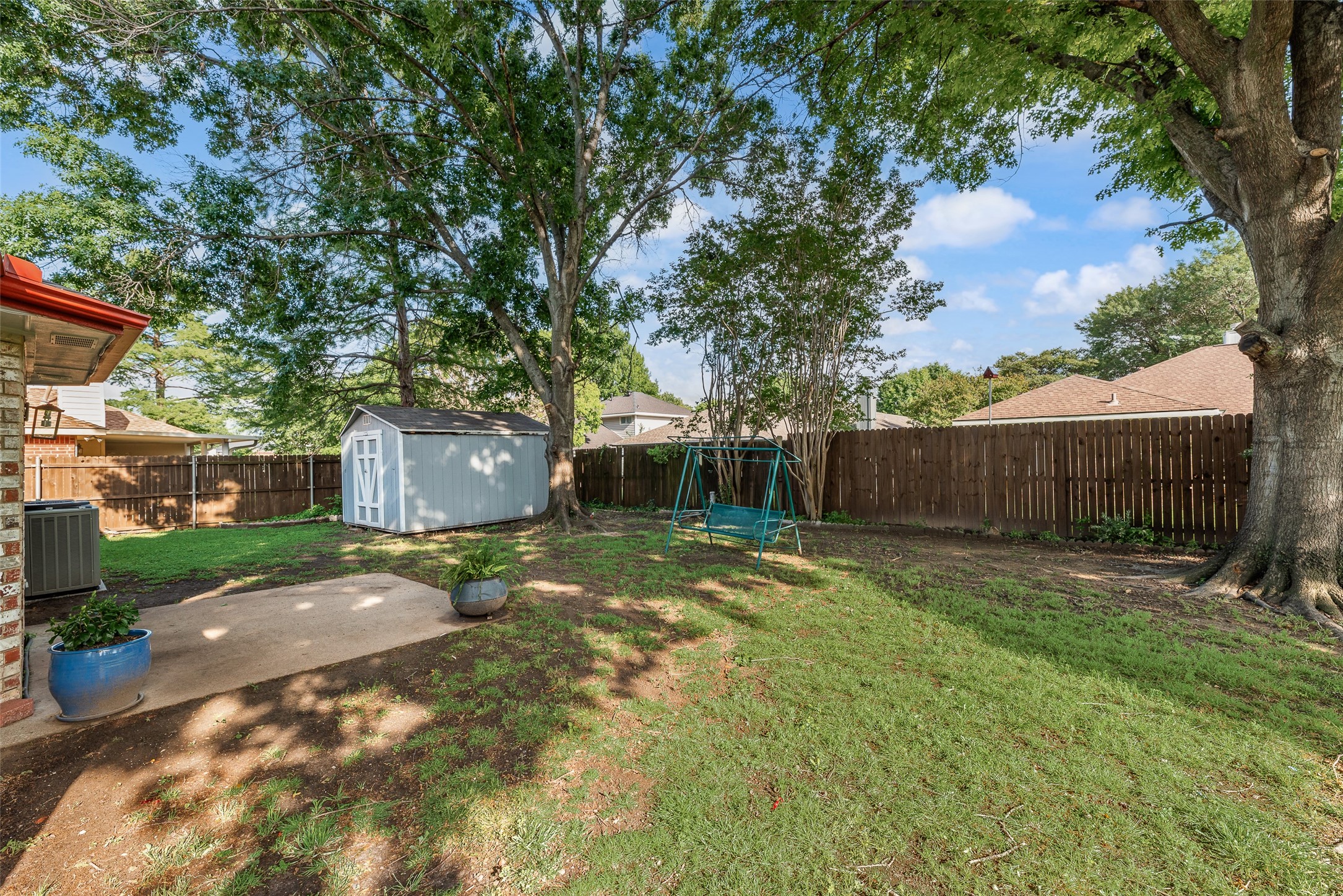 2871 Red Oak Drive Grand Prairie TX 75052