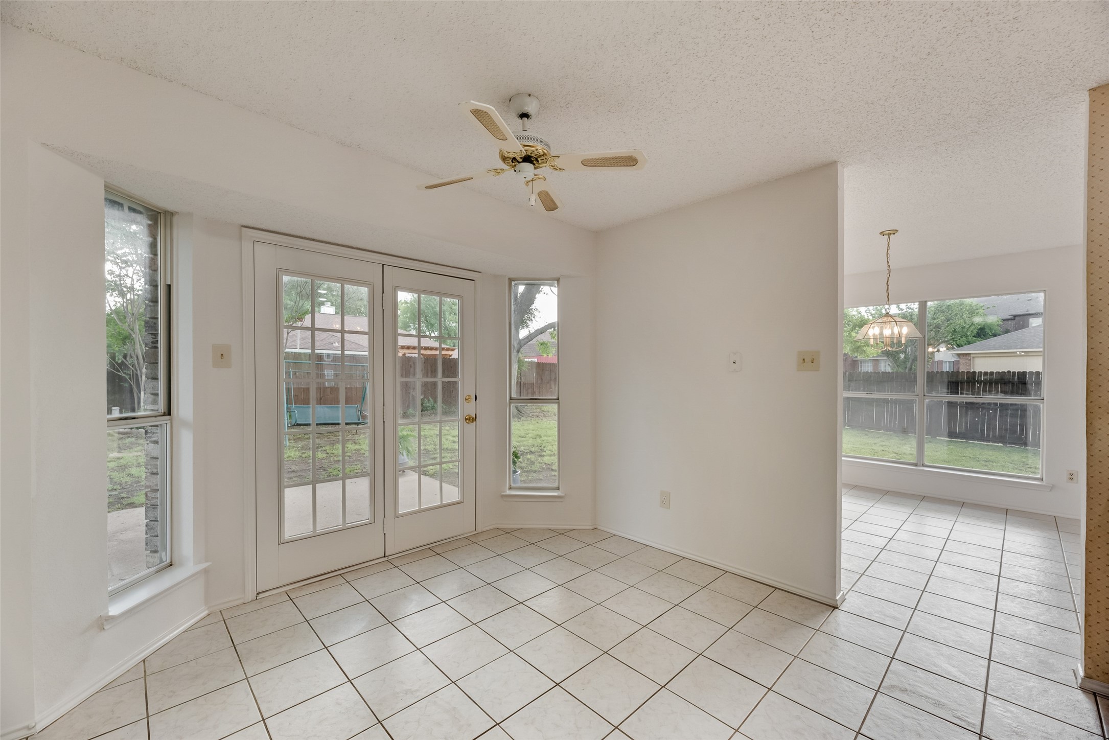 2871 Red Oak Drive Grand Prairie TX 75052