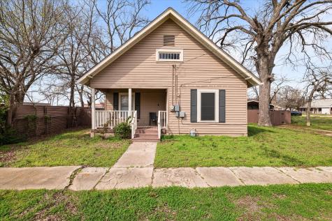429 Hancock Street Gainesville TX 76240