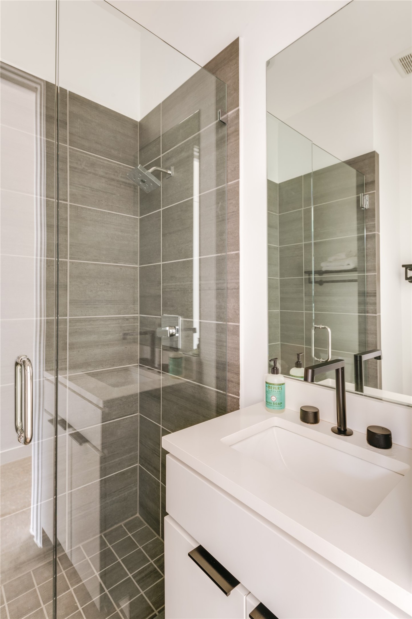 4817 Caxton Court Dallas TX 75204