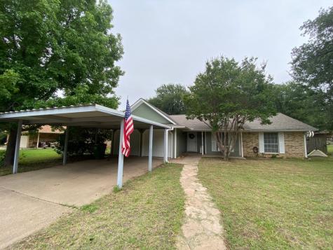 704 Holly Hill Road Mineral Wells TX 76067