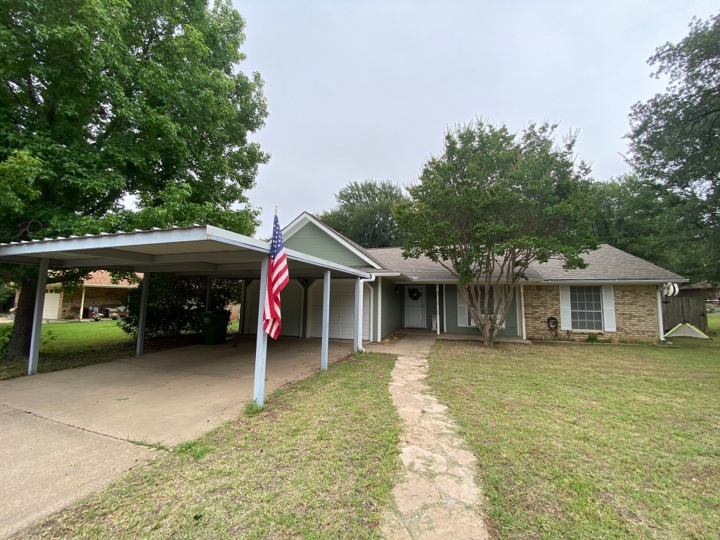 704 Holly Hill Road Mineral Wells TX 76067