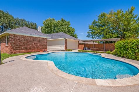 2720 Wild Grove Lane Lancaster TX 75146