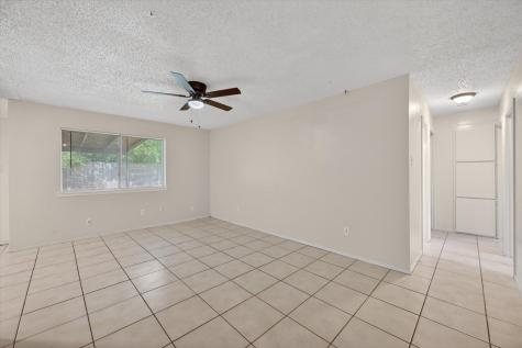 207 Water Lane Crowley TX 76036