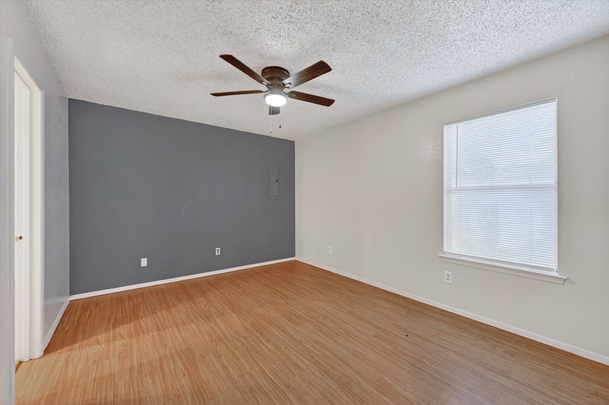 207 Water Lane Crowley TX 76036