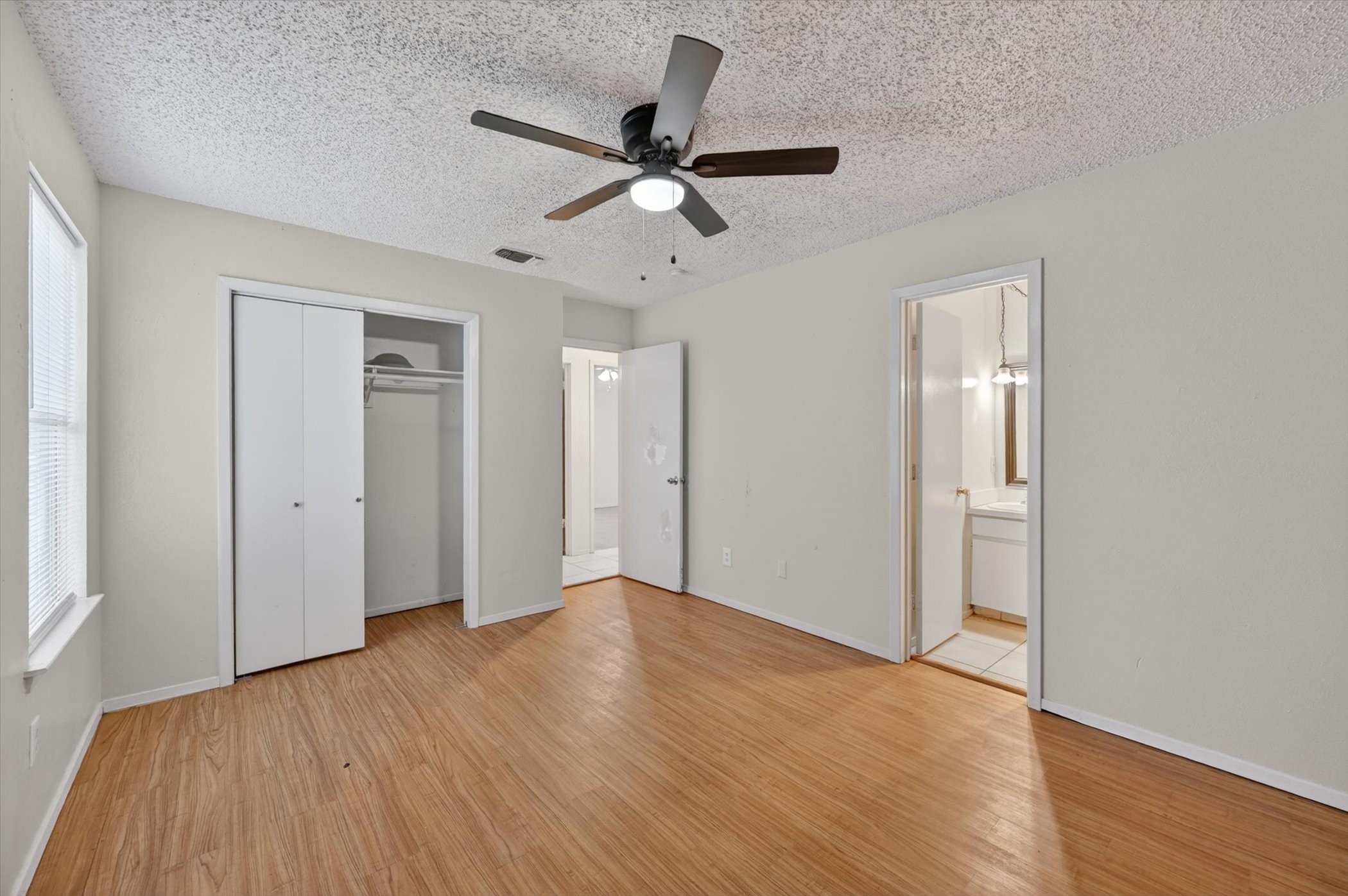 207 Water Lane Crowley TX 76036
