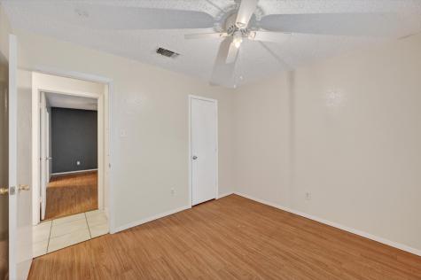 207 Water Lane Crowley TX 76036