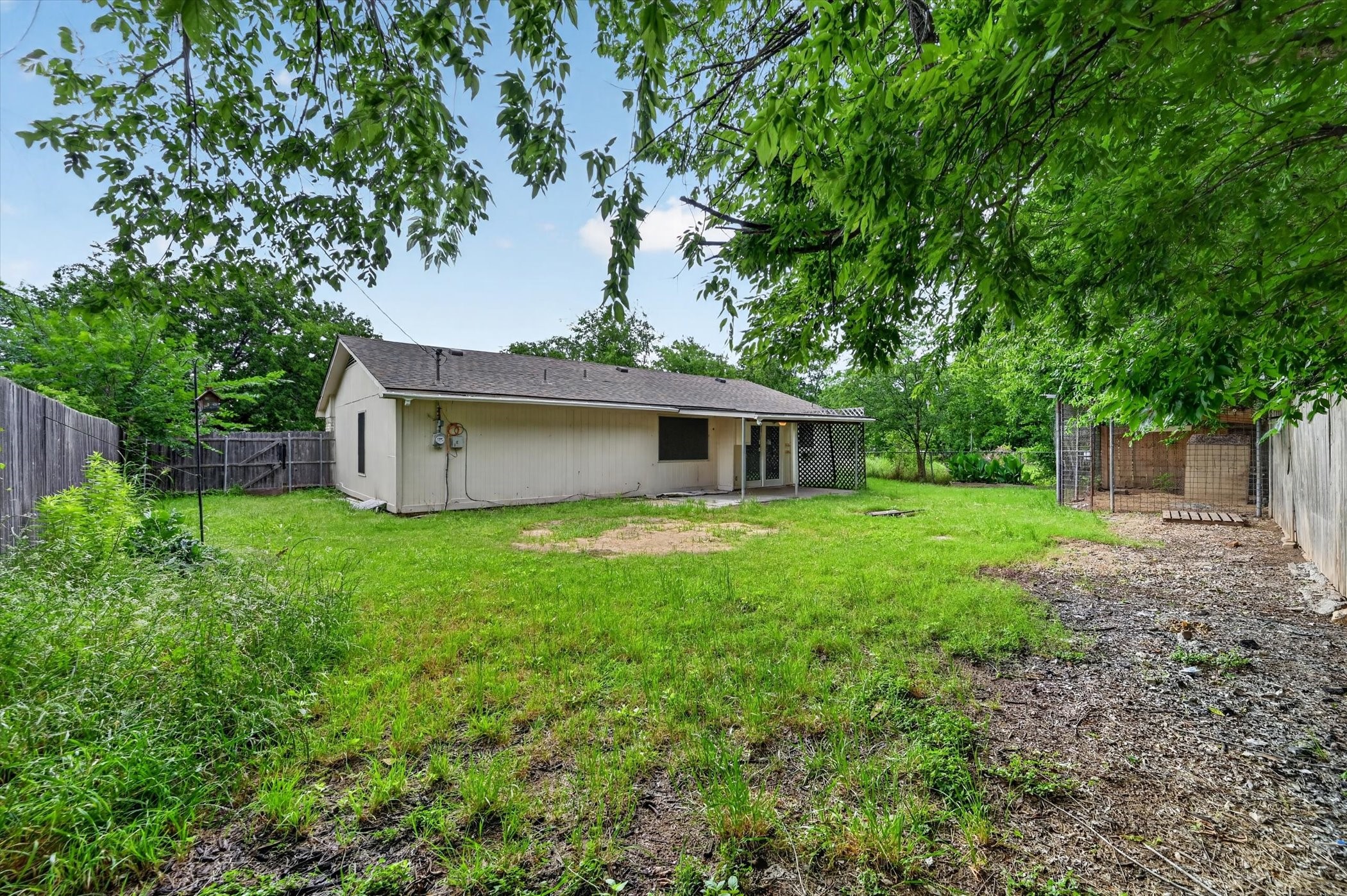 207 Water Lane Crowley TX 76036