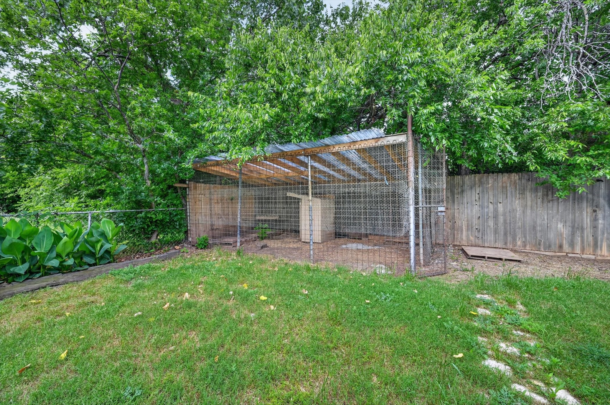 207 Water Lane Crowley TX 76036