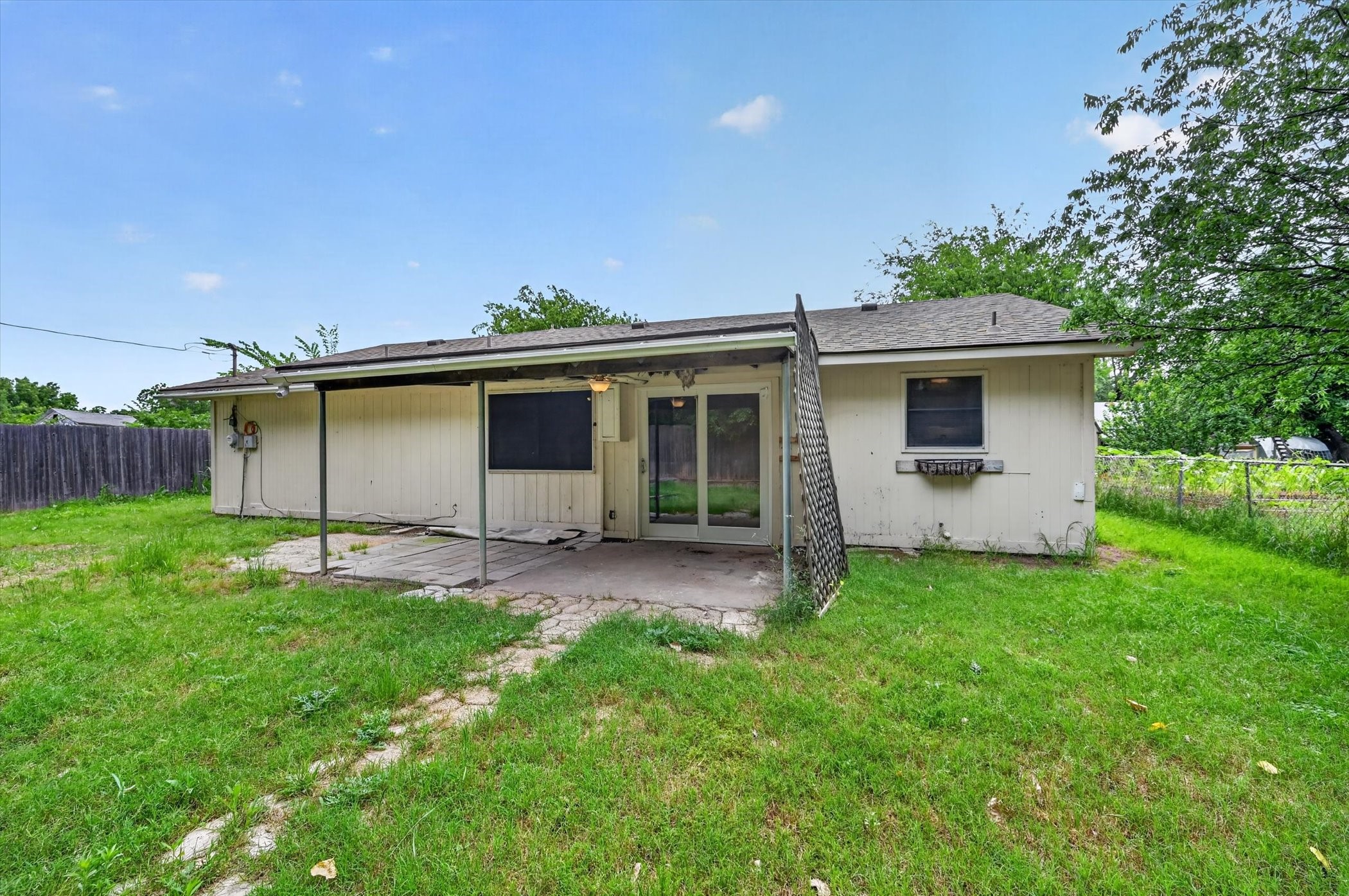 207 Water Lane Crowley TX 76036