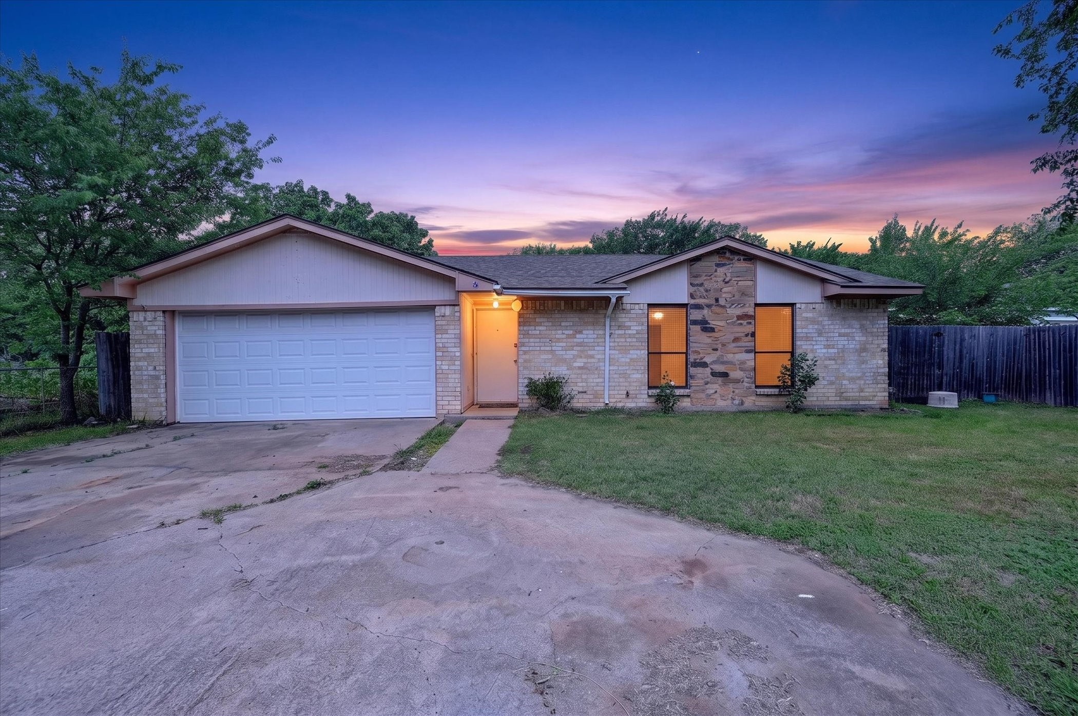 207 Water Lane Crowley TX 76036
