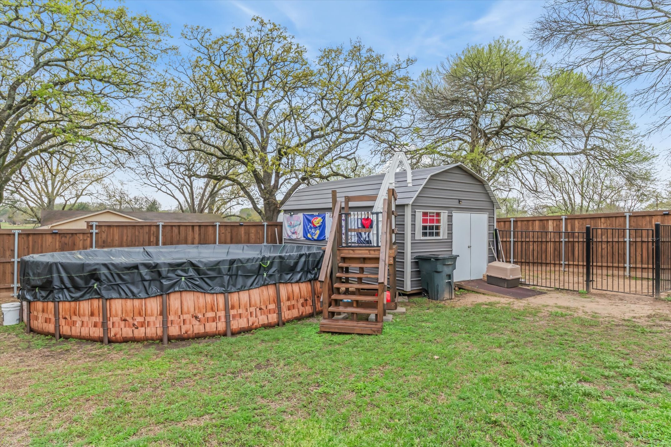 201 N Lamar Street Edgewood TX 75117