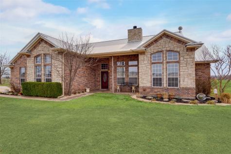 121 Hawk Ridge Road Decatur TX 76234