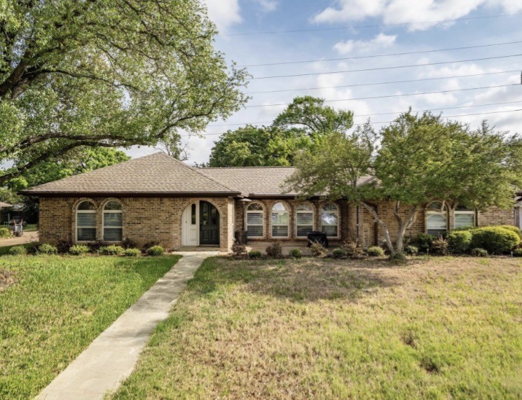 1715 Covemeadow Drive Arlington TX 76012