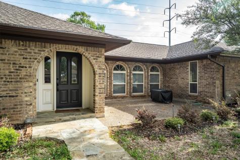 1715 Covemeadow Drive Arlington TX 76012