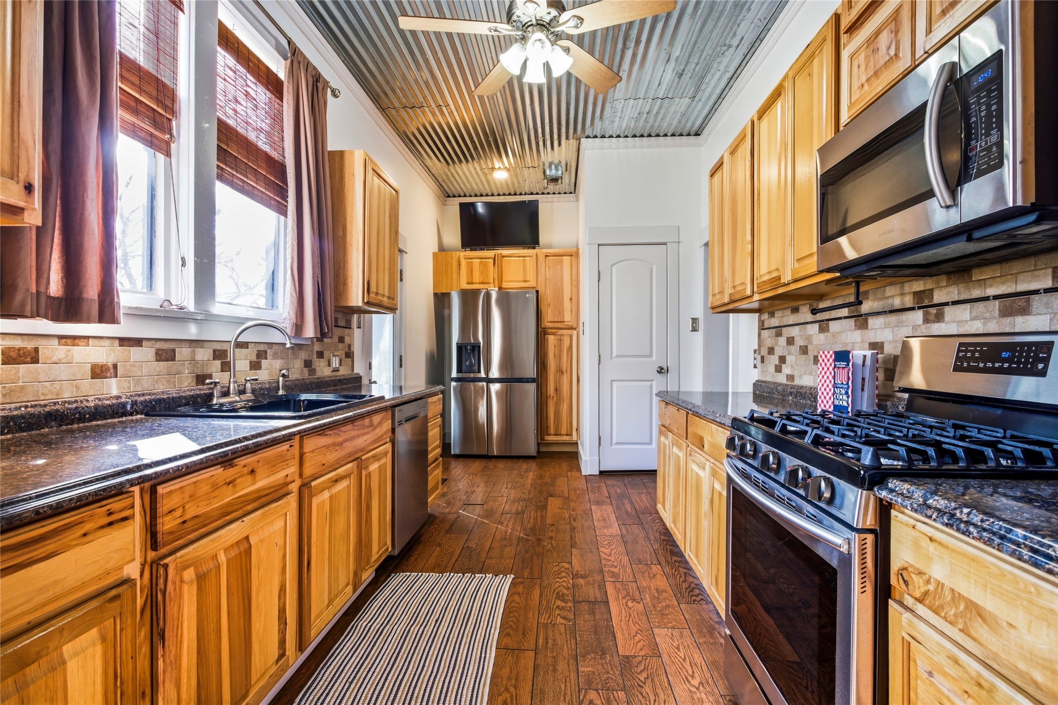 826 W Morton Street Denison TX 75020