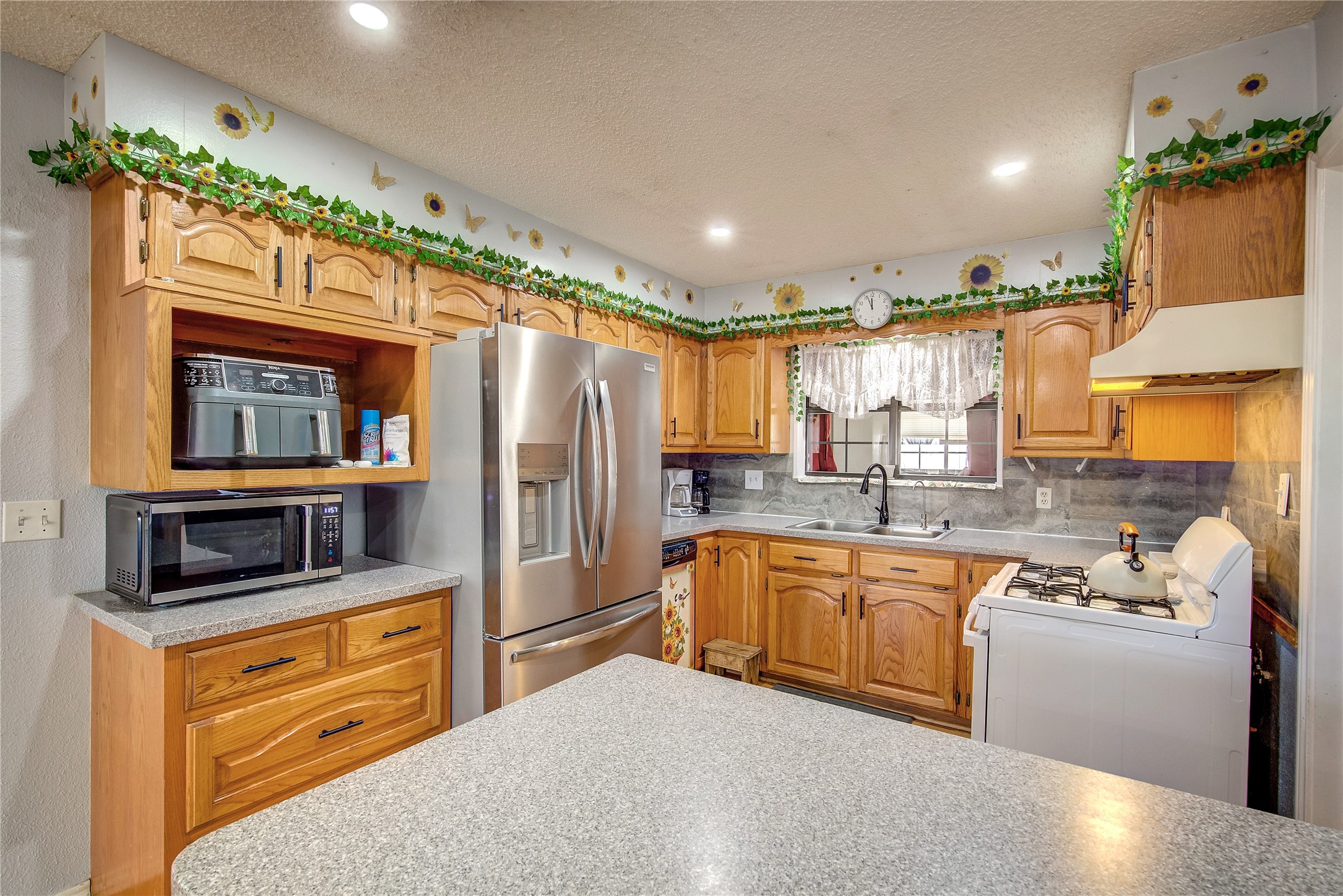 6006 County Road 4604 Commerce TX 75428