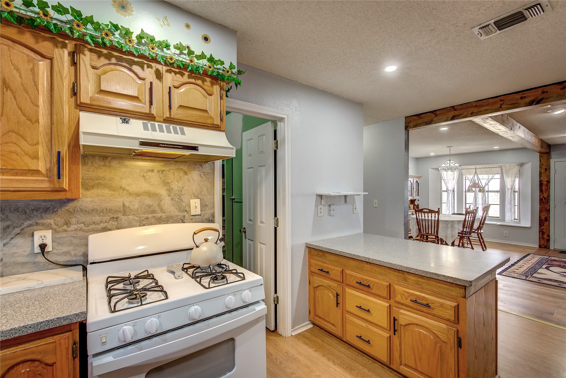 6006 County Road 4604 Commerce TX 75428