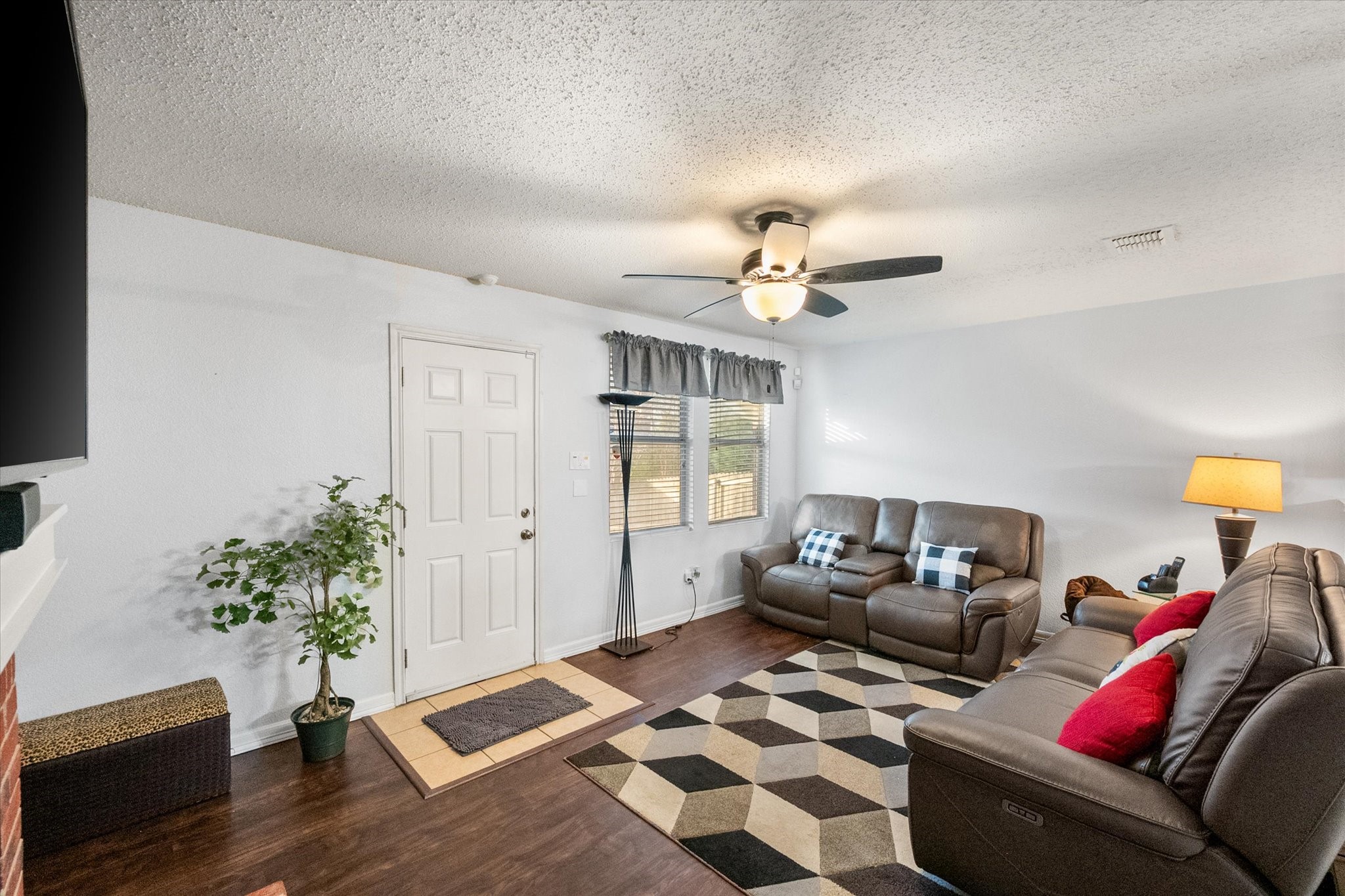 608 Flooded Gum Street Arlington TX 76002