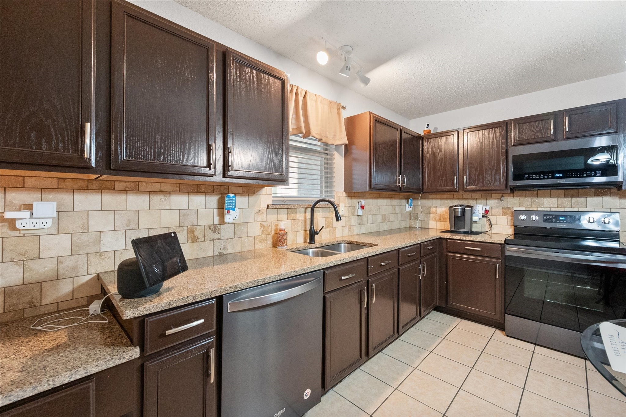 608 Flooded Gum Street Arlington TX 76002