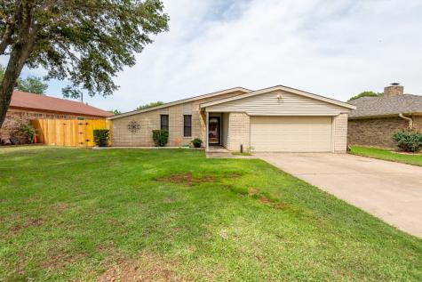 1929 Creek Wood Court Irving TX 75060