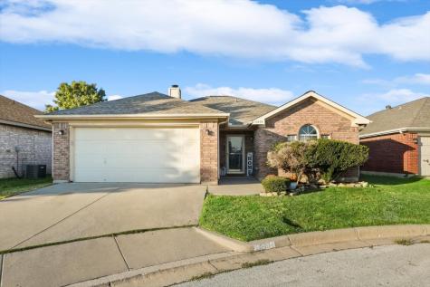 10404 Fossil Hill Drive Fort Worth TX 76131